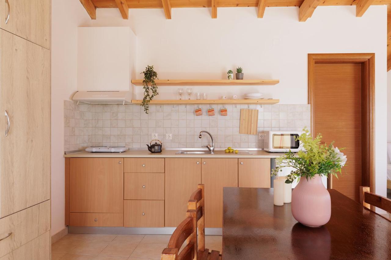 The Island Life Apartments By Konnect, Ipsos Beach Εξωτερικό φωτογραφία